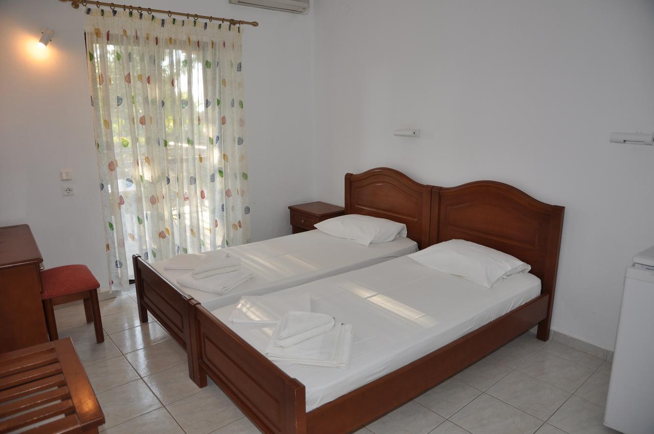 Hotel Dougas Arkoudi Luaran gambar