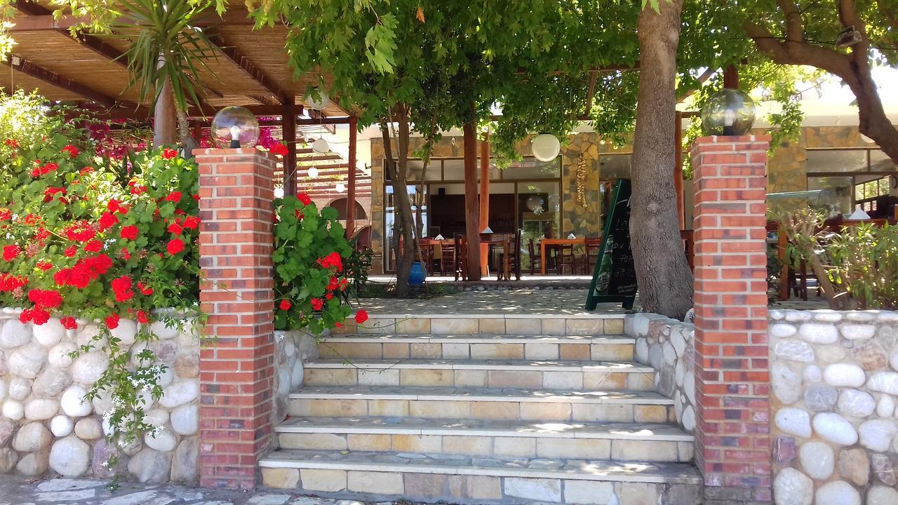 Hotel Dougas Arkoudi Luaran gambar
